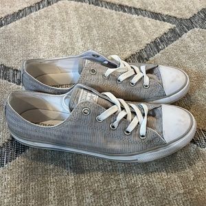 Converse Low Tops